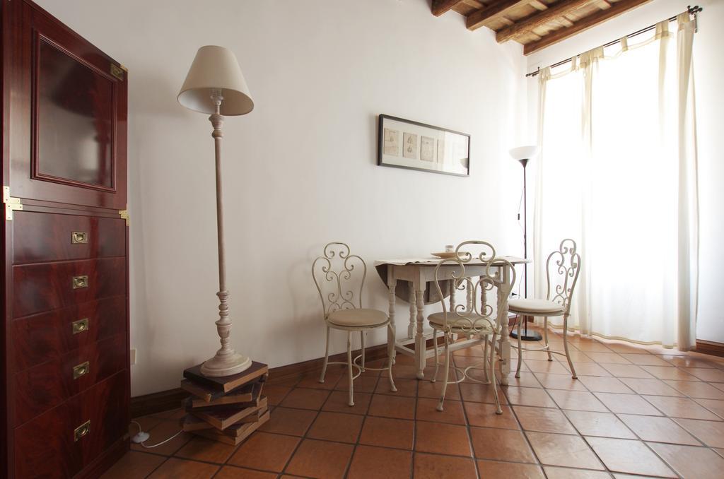 Vacanze Romane Centro Storico Trastevere Apartment Ruang foto